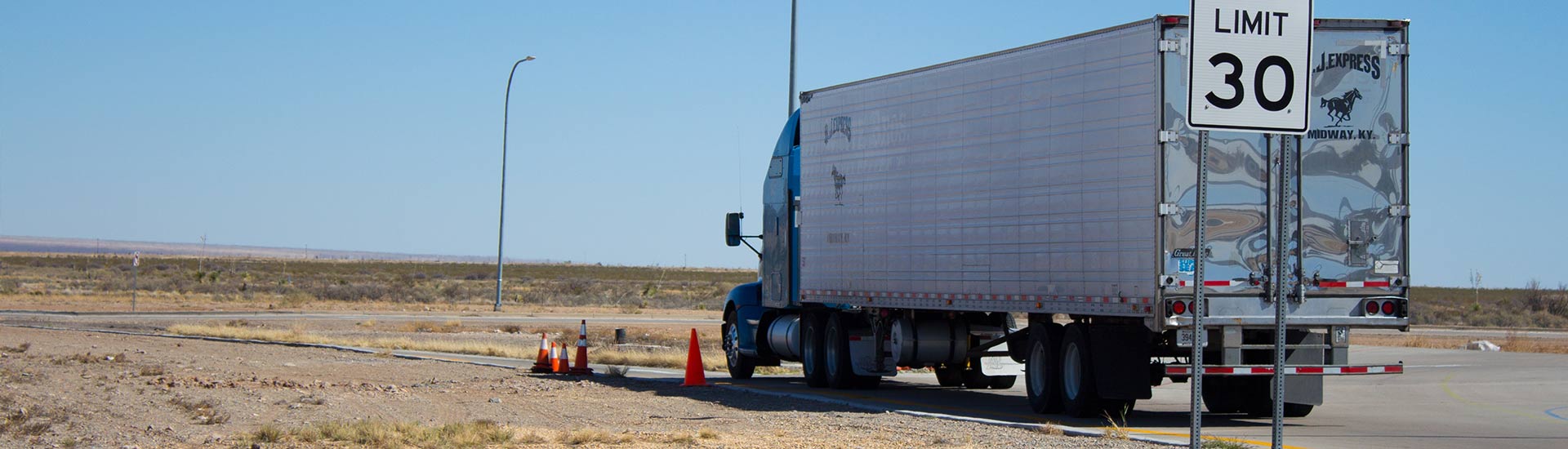 truck_3.jpg